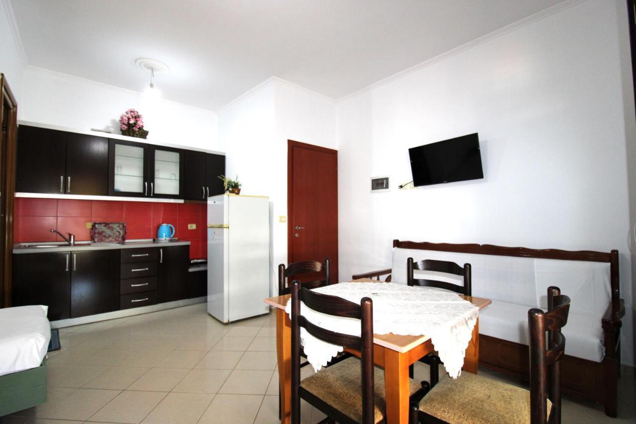 Vila Reni Risi Ksamil Luaran gambar