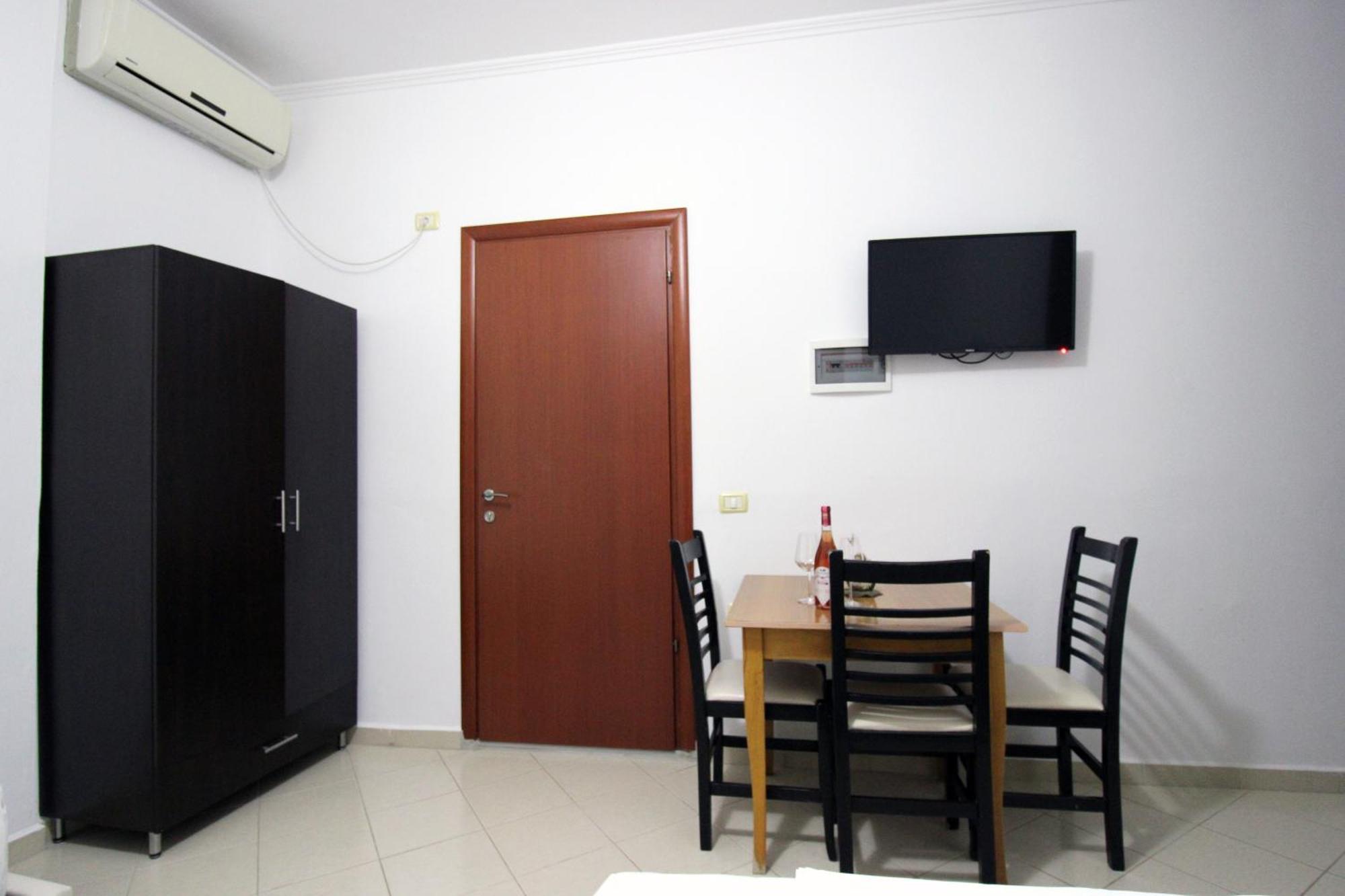 Vila Reni Risi Ksamil Luaran gambar
